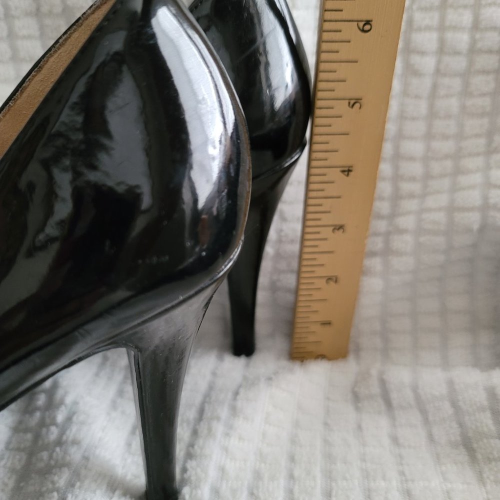 Black Patent LEATHER peep toe Pump - Picture 2 of 4